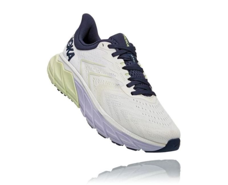 Hoka | Women's Arahi 5 Supportive Running Shoe Blanc De Blanc / Outer Space